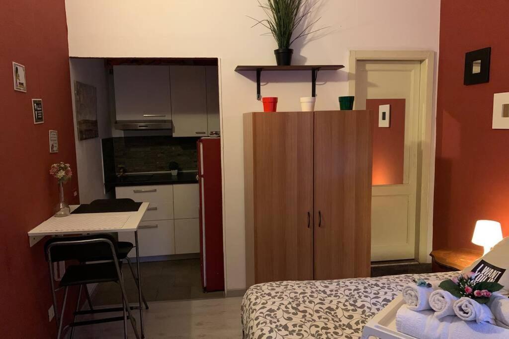 "Little Sicilian Home"-Room With A Private Bathroom & Kitchen -Fridge - And Shared A Beautiful Terrace On Hostel Taormina Center Exteriör bild