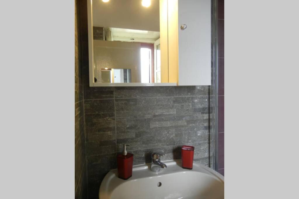 "Little Sicilian Home"-Room With A Private Bathroom & Kitchen -Fridge - And Shared A Beautiful Terrace On Hostel Taormina Center Exteriör bild