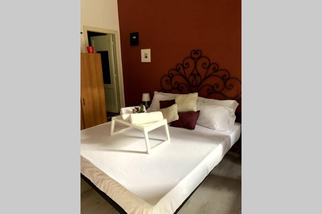 "Little Sicilian Home"-Room With A Private Bathroom & Kitchen -Fridge - And Shared A Beautiful Terrace On Hostel Taormina Center Exteriör bild